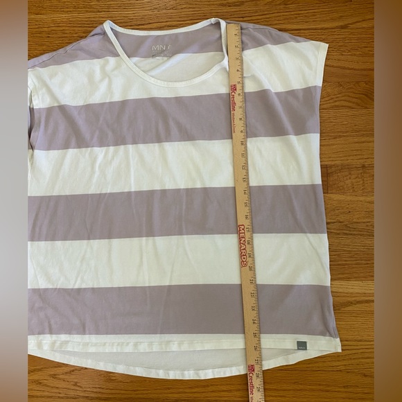 MNY Marc New York Shirt Women’s 1X Lavender White Striped Cap Sleeve Top - Picture 7 of 7